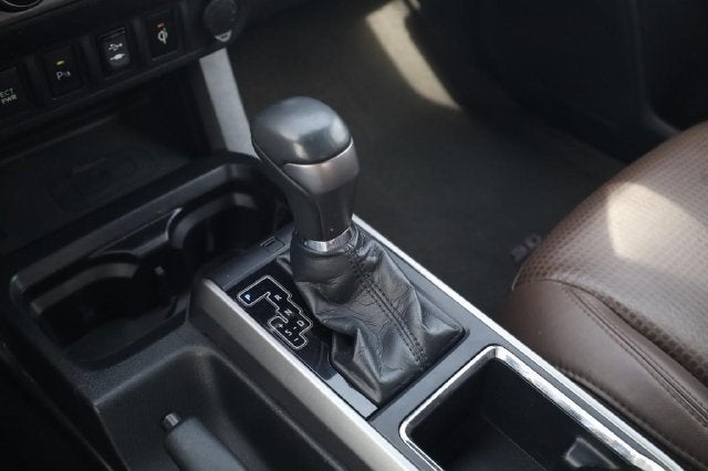2017 Toyota Tacoma Limited V6