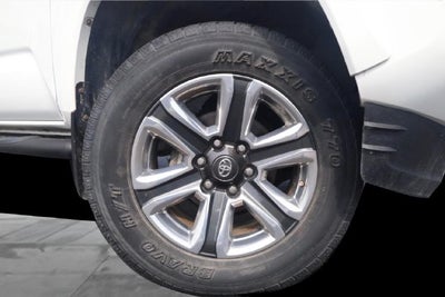 2017 Toyota Tacoma Limited V6