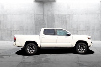 2017 Toyota Tacoma Limited V6
