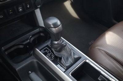 2017 Toyota Tacoma Limited V6