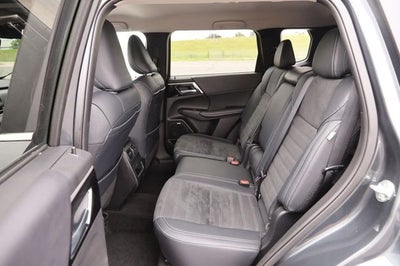 2025 Mitsubishi Outlander Trail Edition