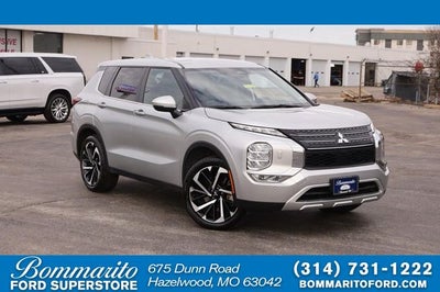 2024 Mitsubishi Outlander SE